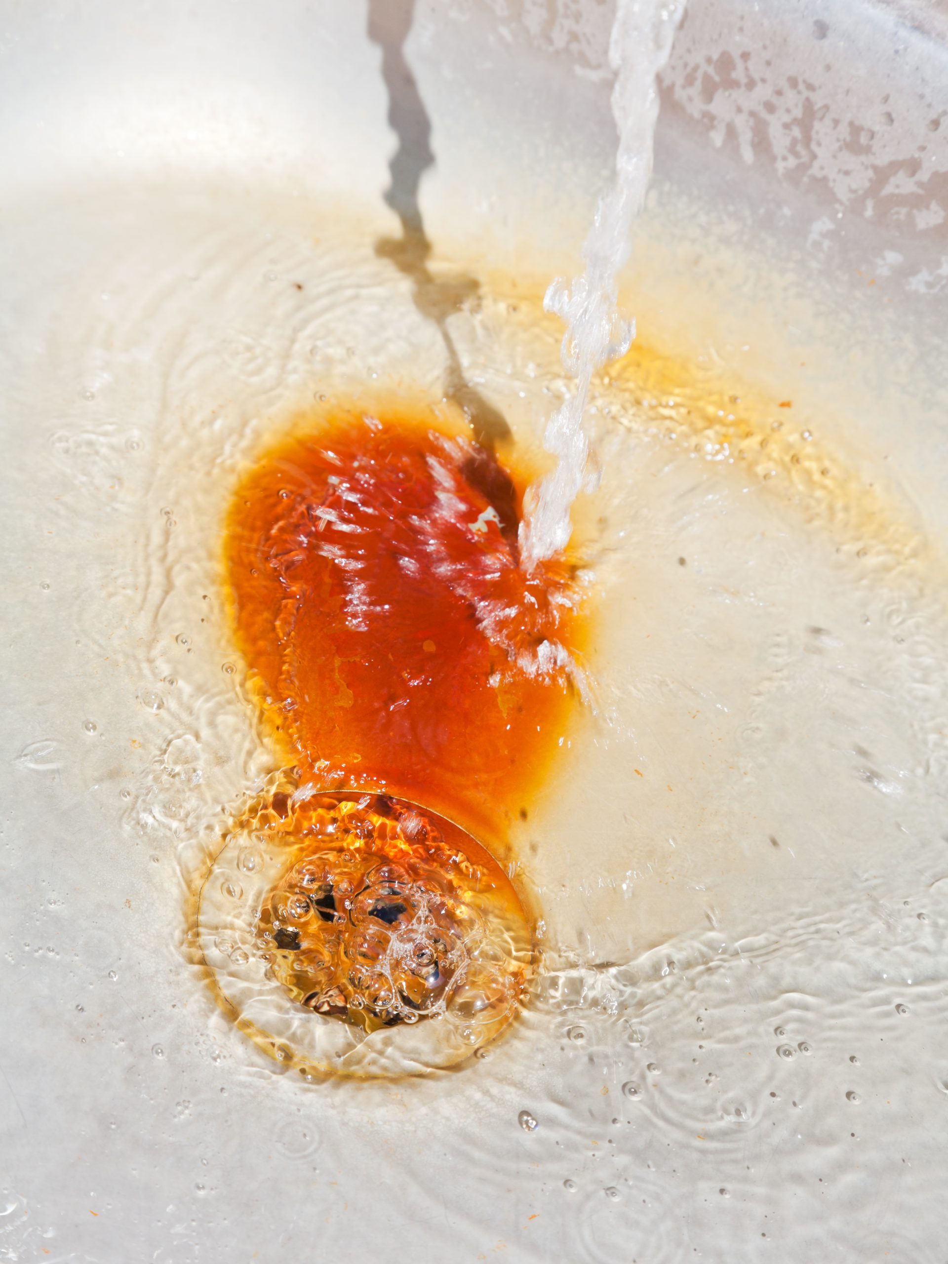 running water pours basin scaled -